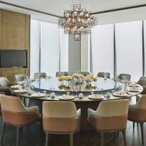 Luxury Huge Round Table
